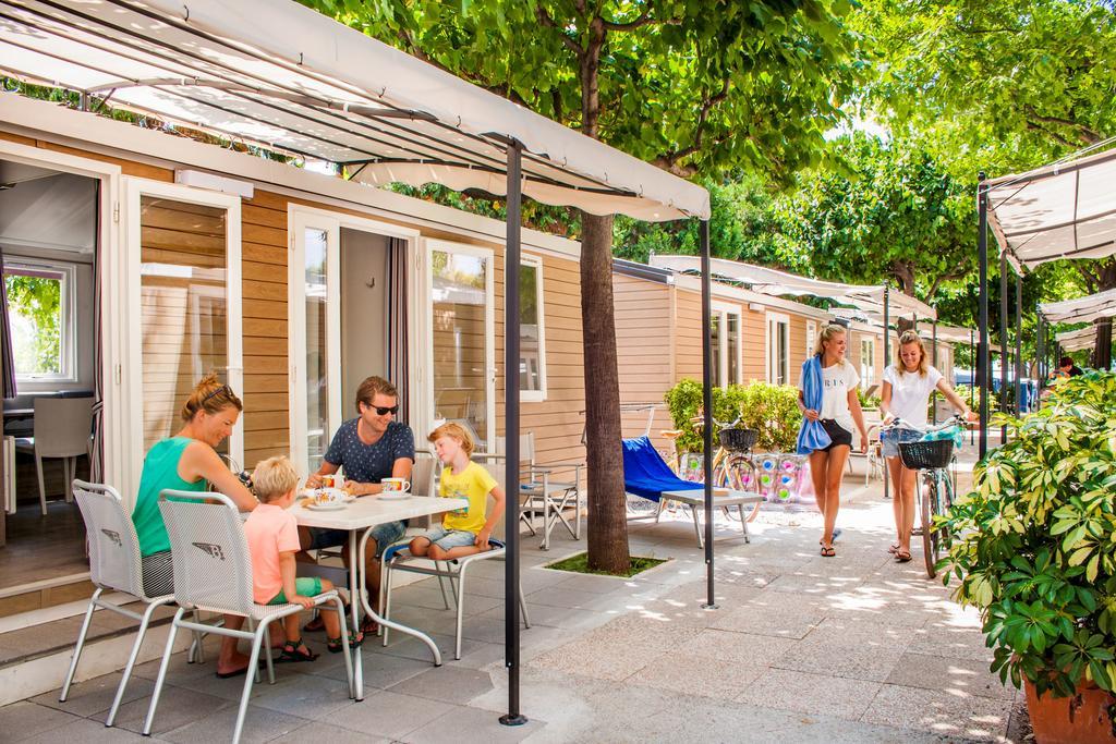 Camping Baciccia Hotel Ceriale Eksteriør billede